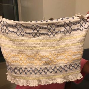 URBAN OUTFITTERS CROP TOP